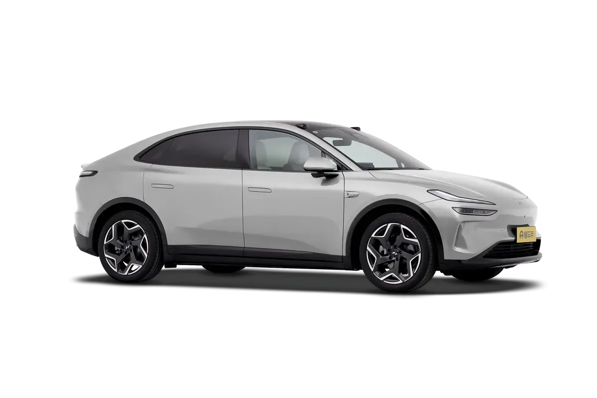Электромобиль Onvo L60 2024 700km Long Range four-wheel Drive Version (серебристый)_360