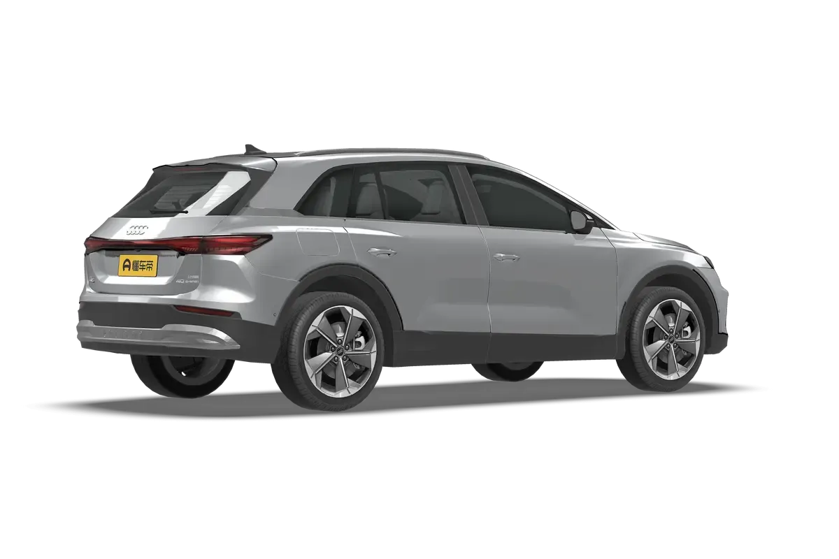 Электромобиль AUDI Q5 2023 40 e-tron Shining Clothing Set (светло-серый)_360