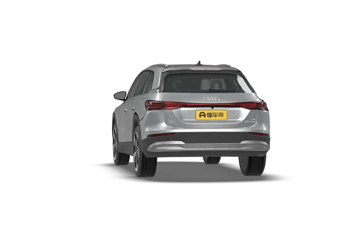 Электромобиль AUDI Q5 2023 40 e-tron Shining Clothing Set (светло-серый)_360