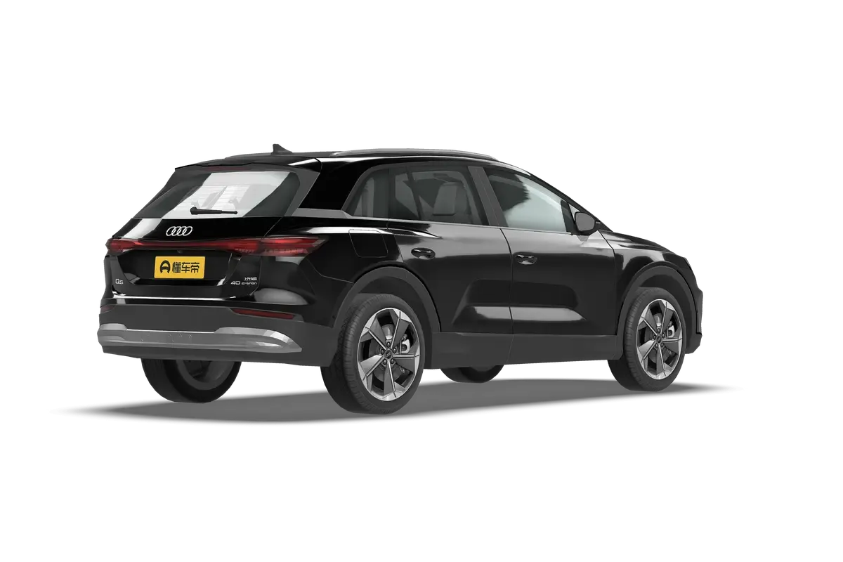 Электромобиль AUDI Q5 2024 50 e-tron quattro Brilliant Edition Clothing Set (черный)_360