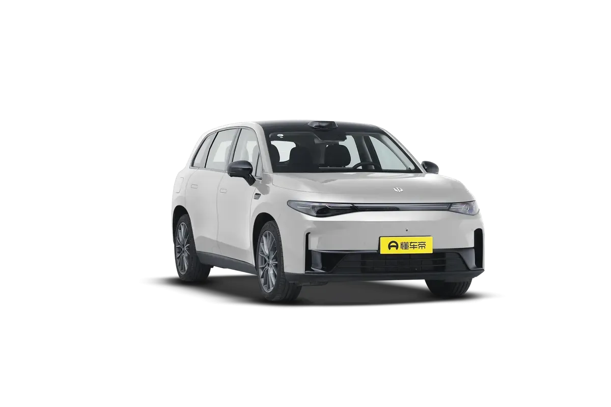 Электромобиль Leapmotor C10 2024 Extended Range 210 Smart Driving Edition (серебристый)_360