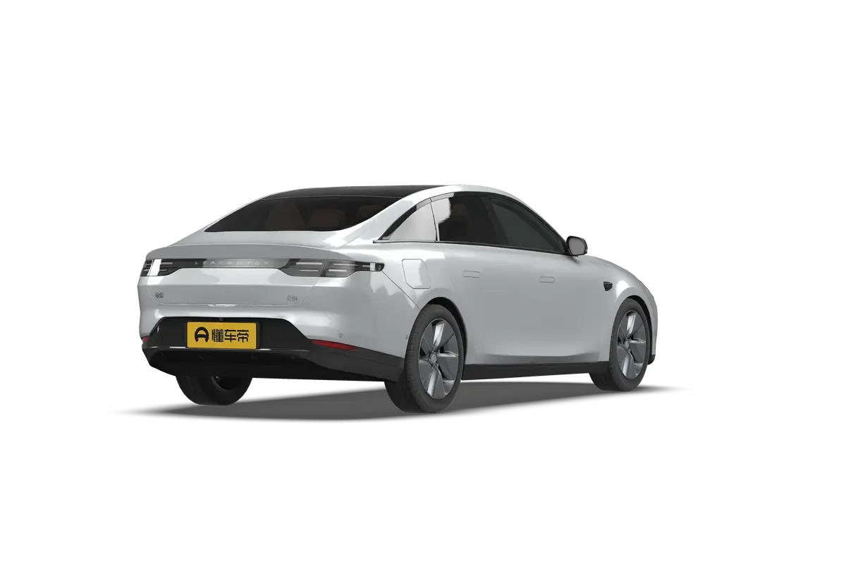 Электромобиль Leapmotor C01 Extended Range 216 Comfort Edition (серебристый)_360