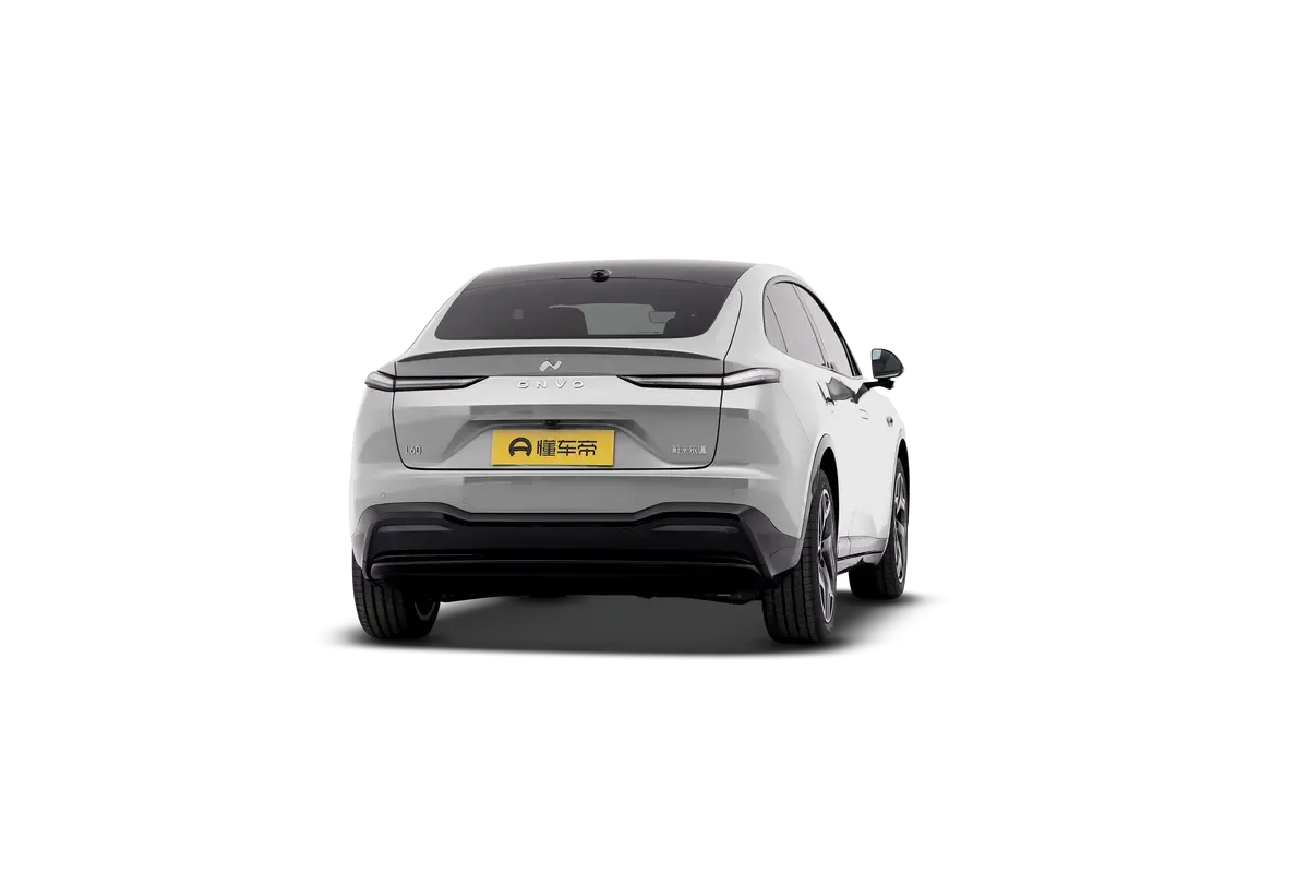 Электромобиль Onvo L60 2024 700km Long Range four-wheel Drive Version (серебристый)_360