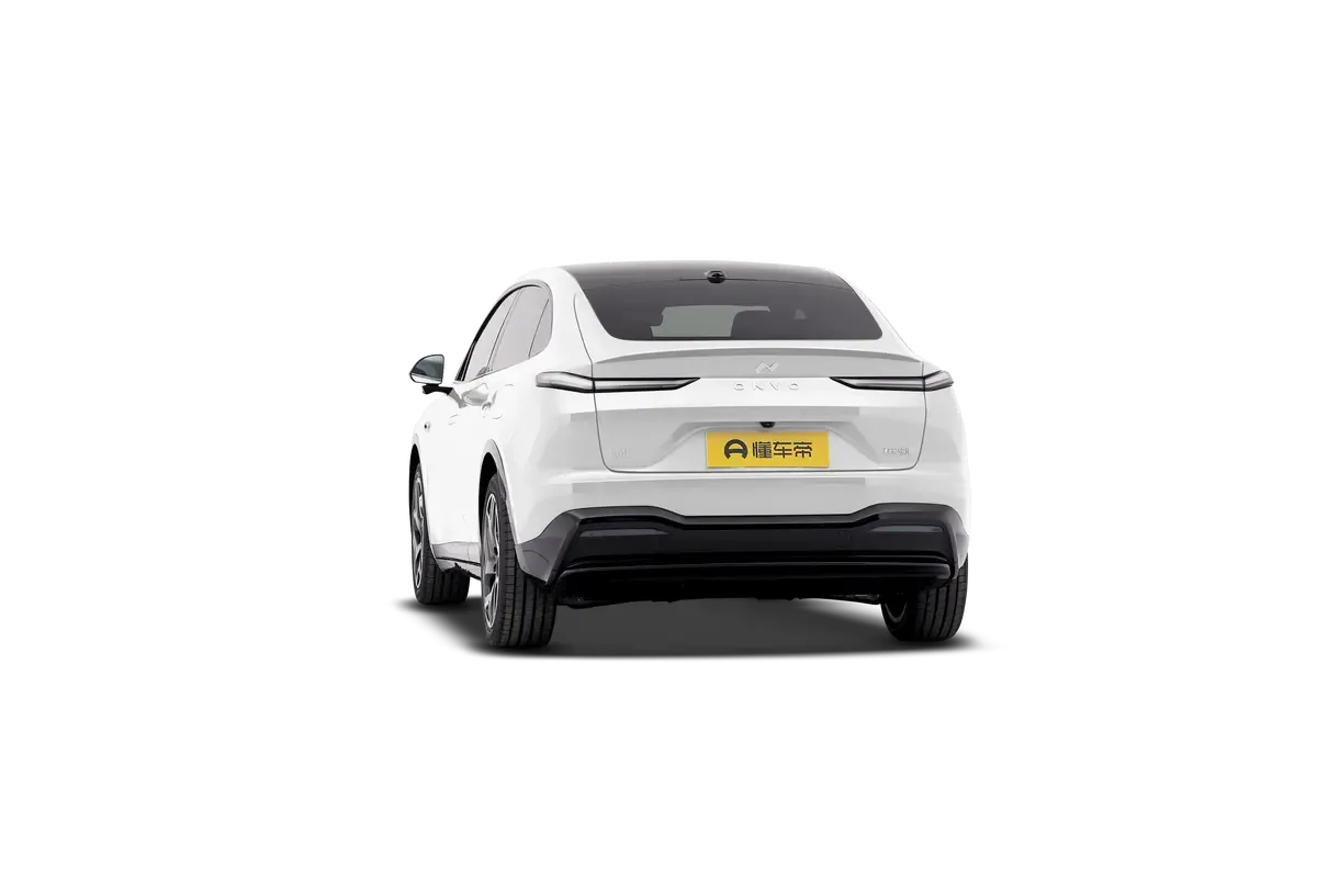 Электромобиль Onvo L60 2024 700km Long Range four-wheel Drive Version (белый)_360