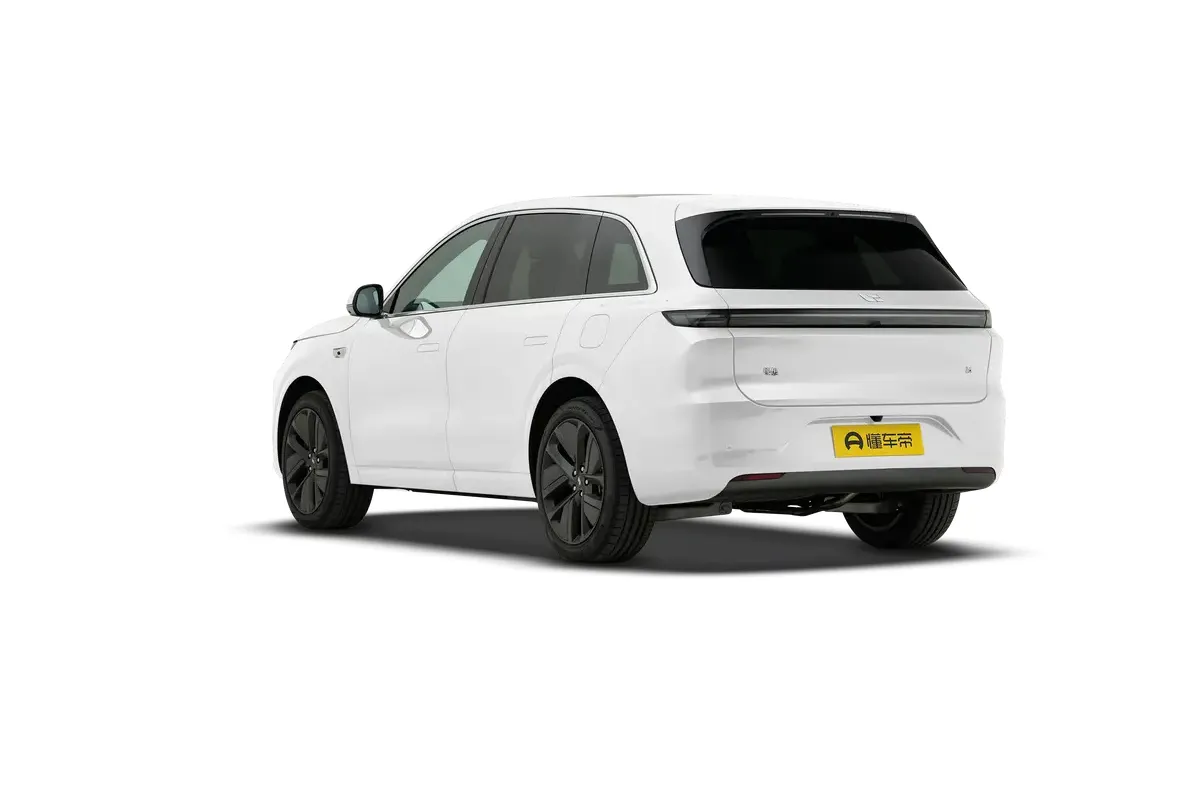 Электромобиль LIXIANG L6 Max (белый)_360