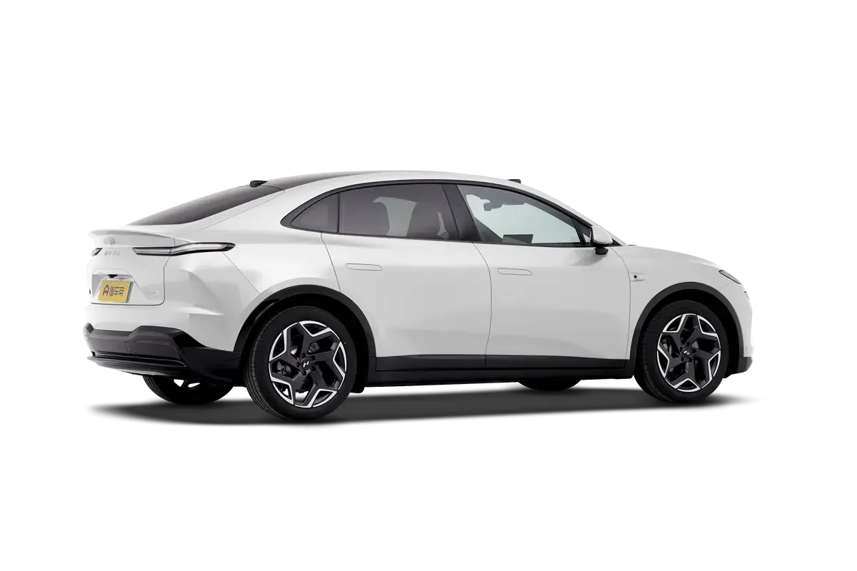 Электромобиль Onvo L60 2024 700km Long Range four-wheel Drive Version (белый)_360
