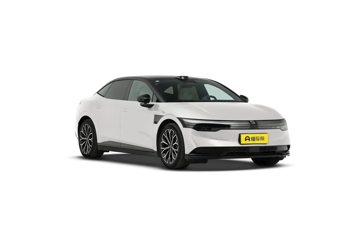 Zeekr 007 2WD 75kw (серебристый/черный)_360