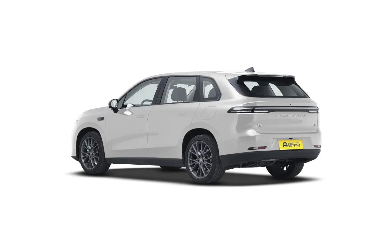 Электромобиль Leapmotor C10 2024 Extended Range 210 Smart Driving Edition (серебристый)_360