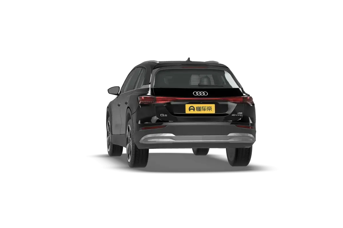 Электромобиль AUDI Q5 2024 50 e-tron quattro Brilliant Edition Clothing Set (черный)_360