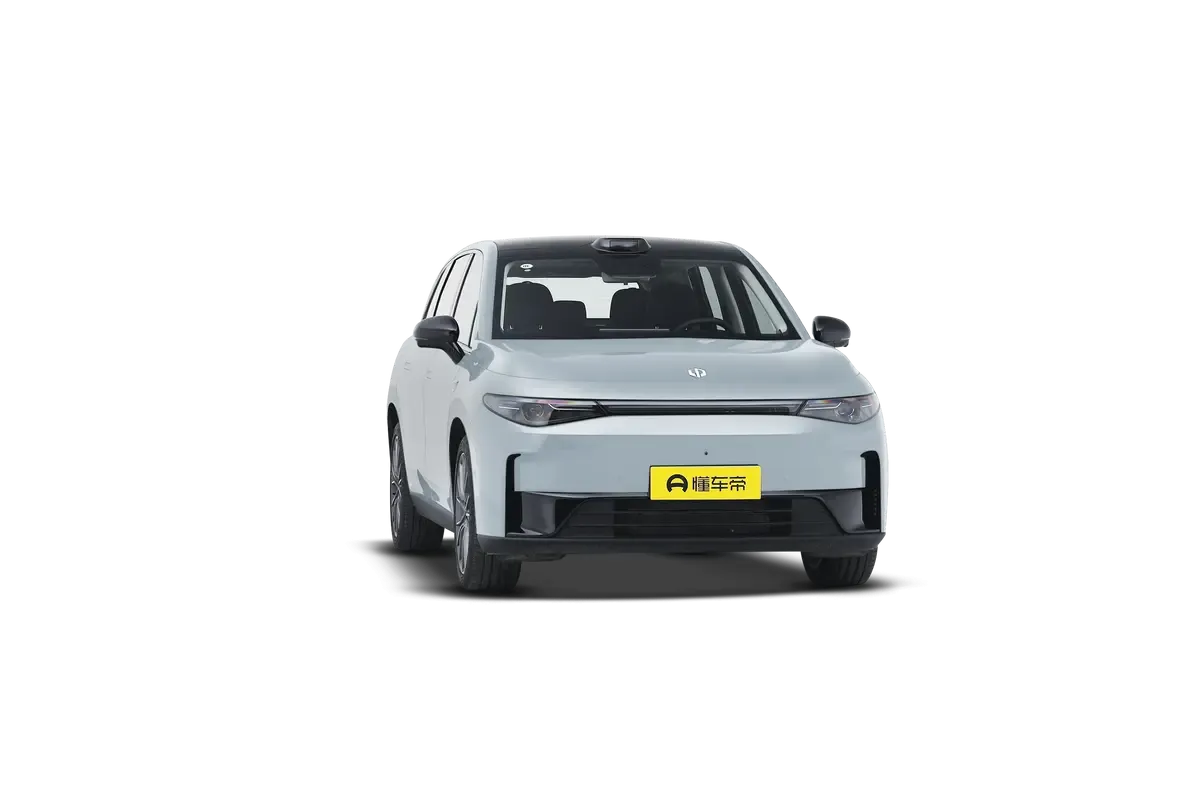 Электромобиль Leapmotor C10 2024 410 Comfort Edition (светло голубой )_360