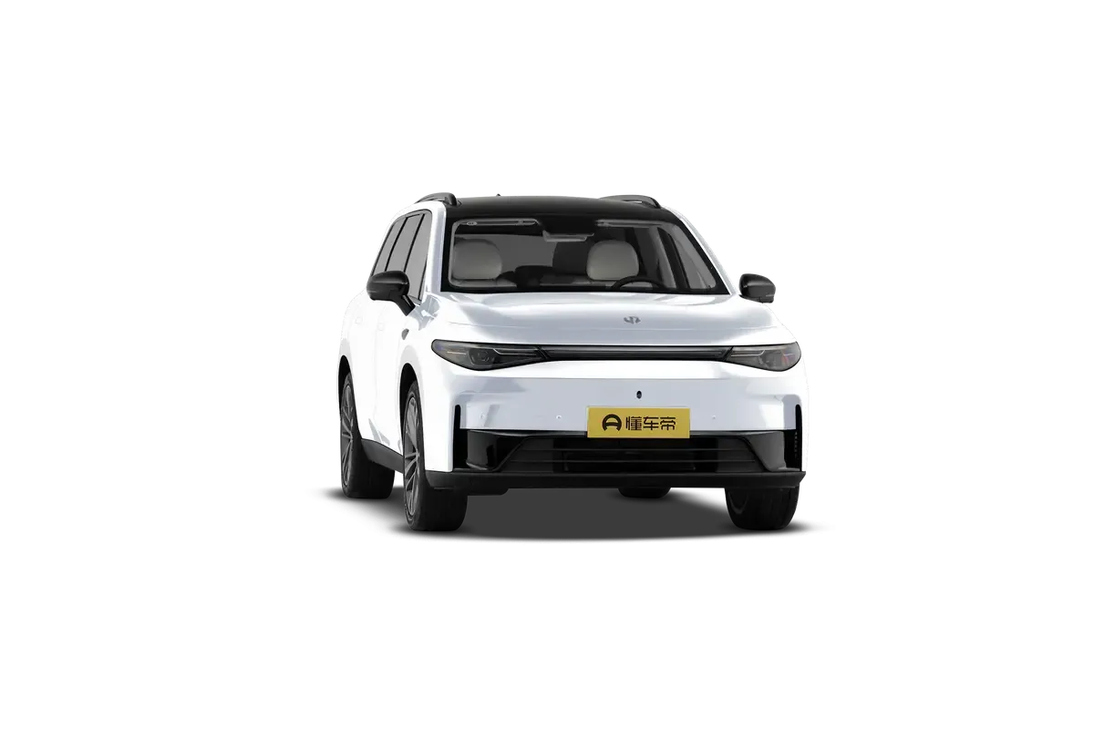 Электромобиль Leapmotor C16 2024 Extended Range 200 Premium Edition (серебристый)_360