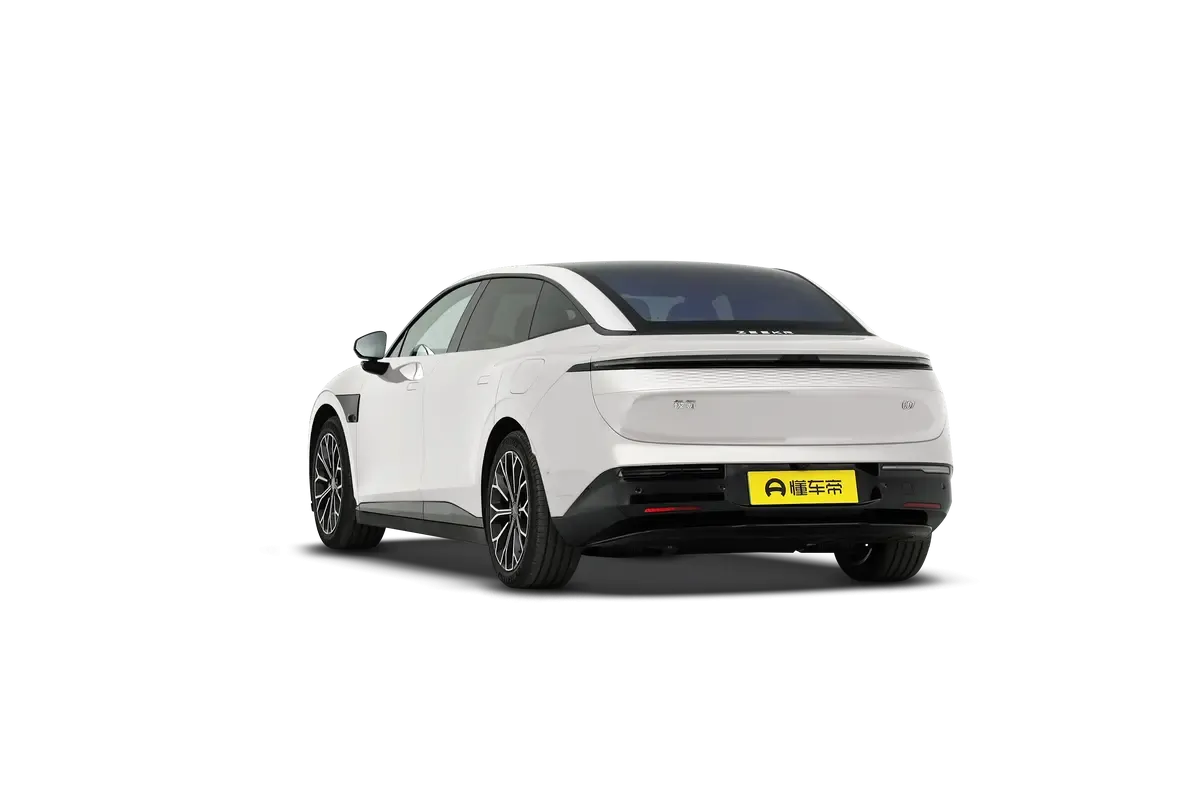 Zeekr 007 4WD 75kw (серебристый)_360