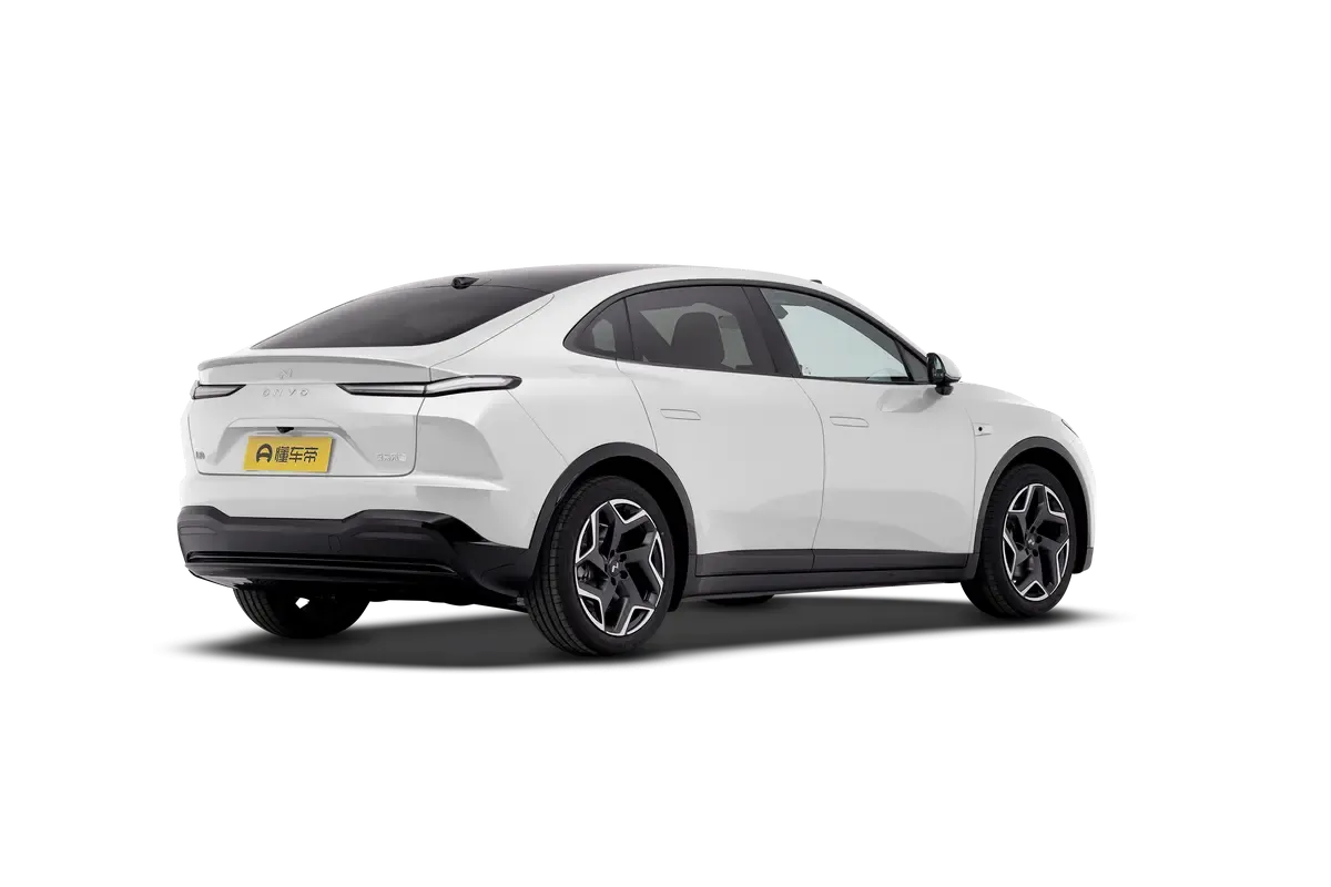 Электромобиль Onvo L60 2024 700km Long Range four-wheel Drive Version (белый)_360