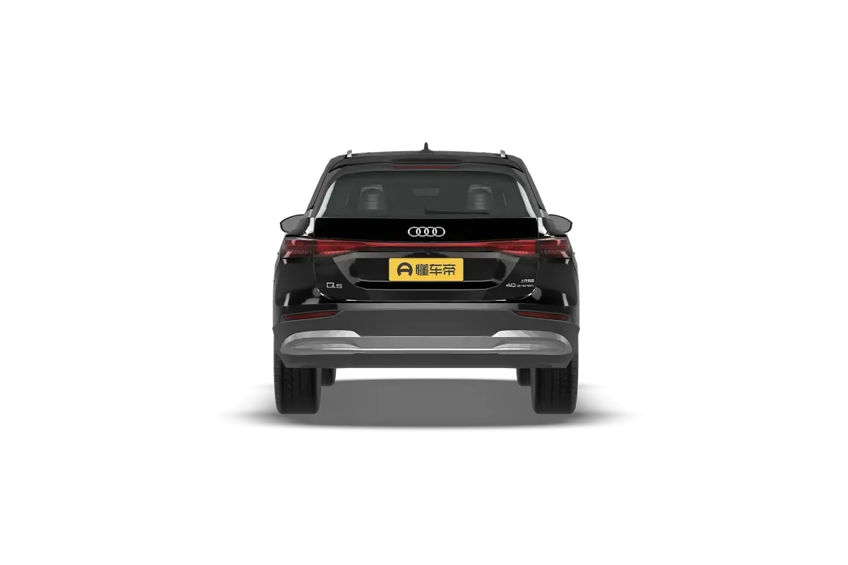 Электромобиль AUDI Q5 2024 50 e-tron quattro Brilliant Edition Clothing Set (черный)_360