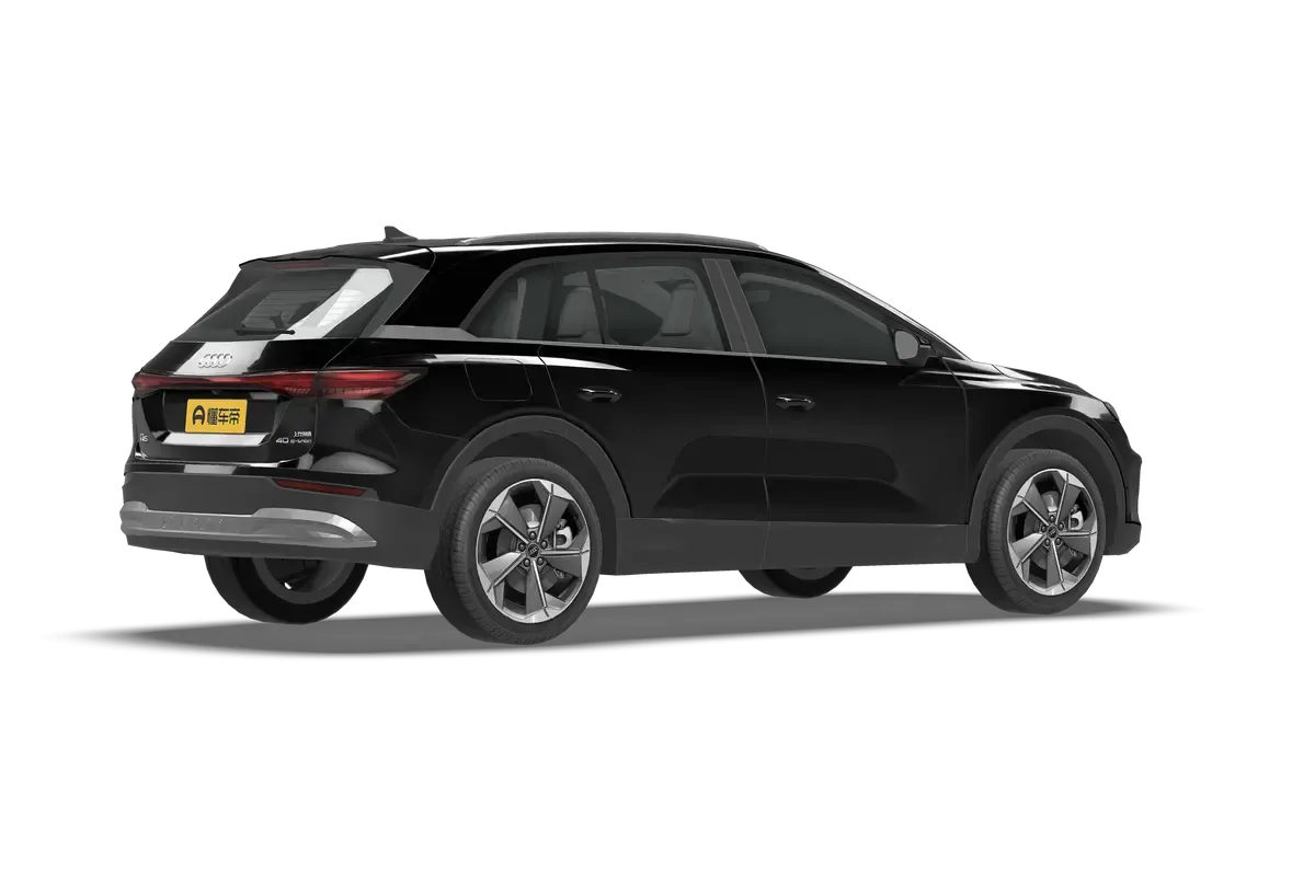 Электромобиль AUDI Q5 2024 50 e-tron quattro Brilliant Edition Clothing Set (черный)_360