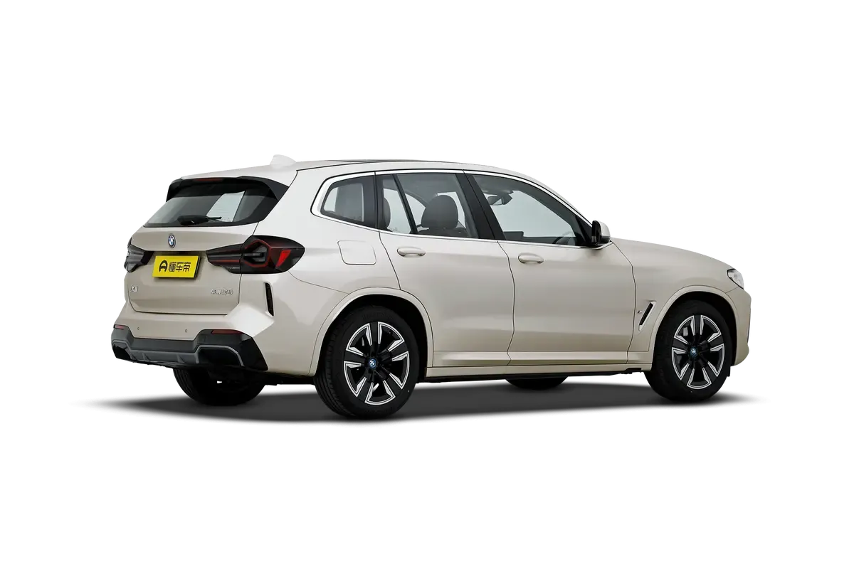 Электромобиль BMW IX3 2024 Pioneer (серебристый)_360