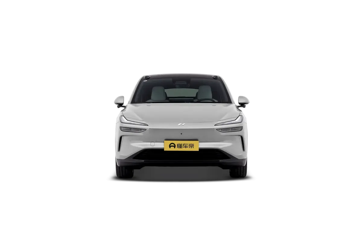 Электромобиль Onvo L60 2024 700km Long Range four-wheel Drive Version (серебристый)_360