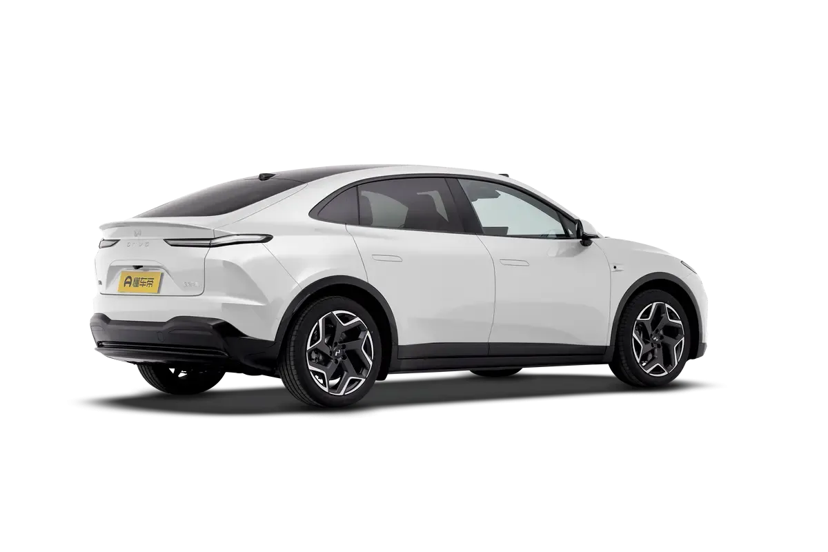 Электромобиль Onvo L60 2024 700km Long Range four-wheel Drive Version (белый)_360