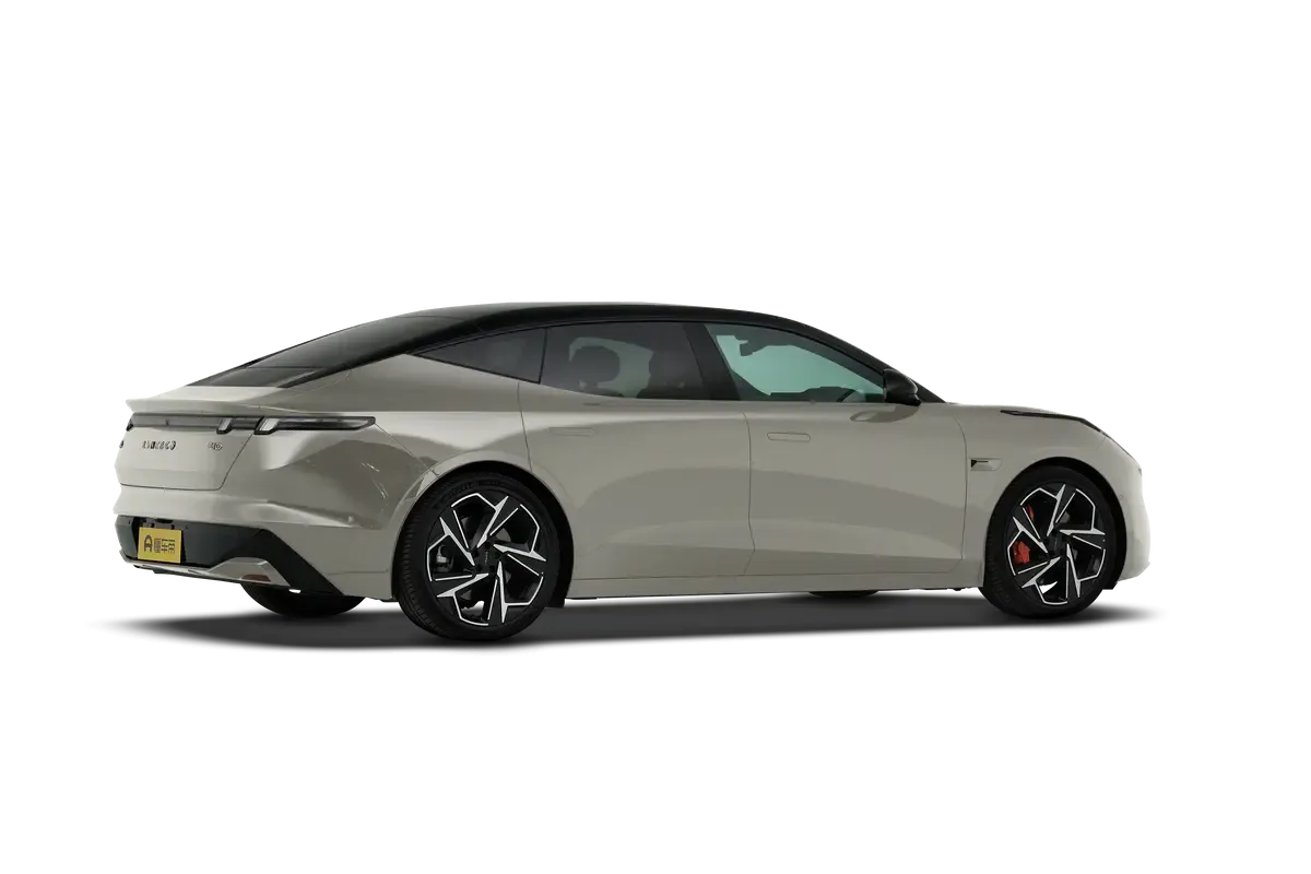 Электромобиль LYNK & CO Z10 2024 766km rear-wheel drive Max (серебристый/черный)_360