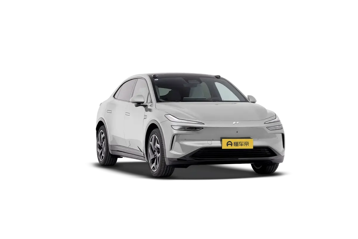 Электромобиль Onvo L60 2024 700km Long Range four-wheel Drive Version (серебристый)_360