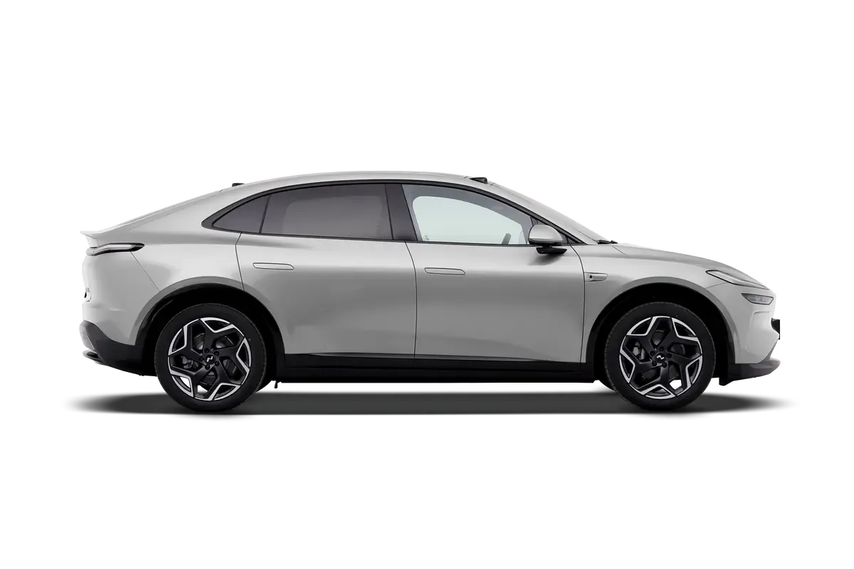 Электромобиль Onvo L60 2024 700km Long Range four-wheel Drive Version (серебристый)_360