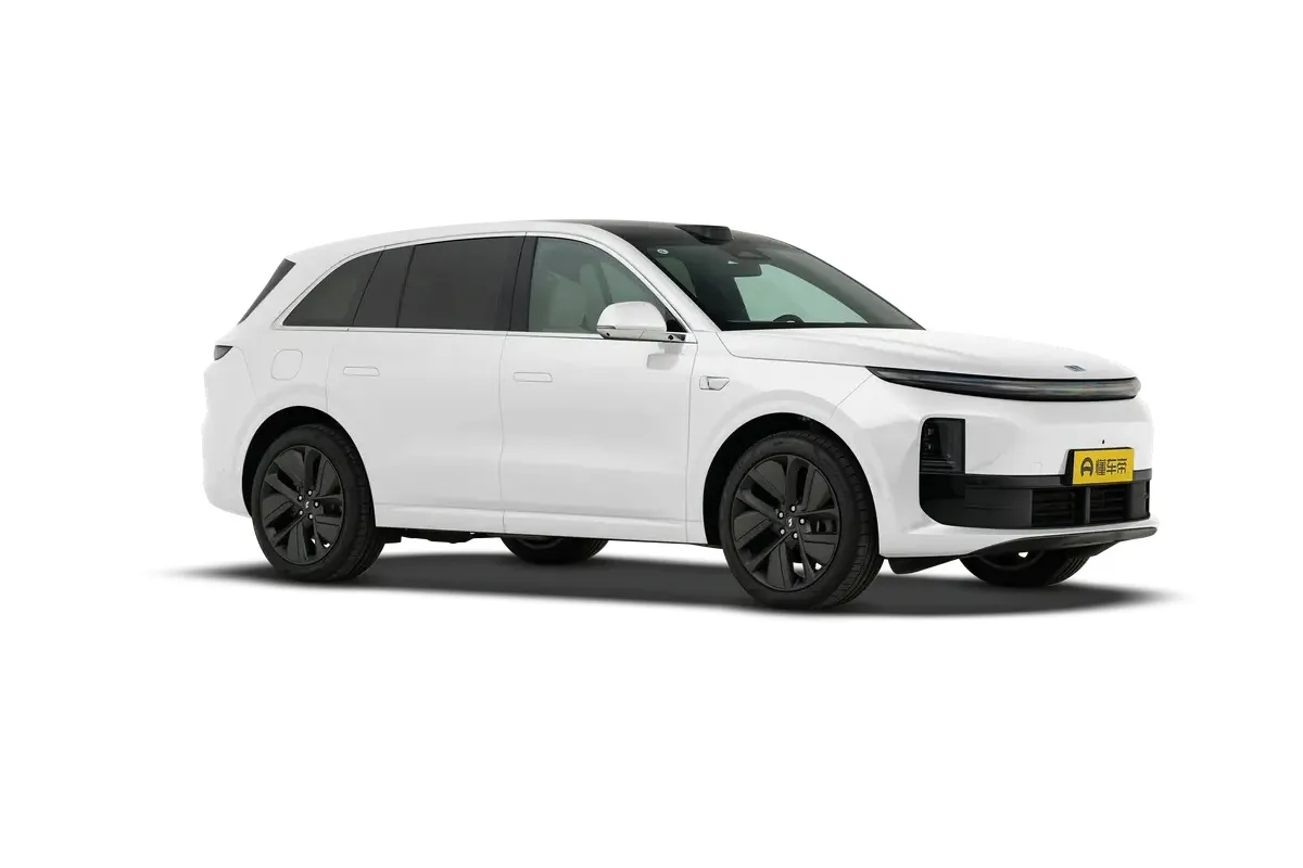 Электромобиль LIXIANG L6 Max (белый)_360