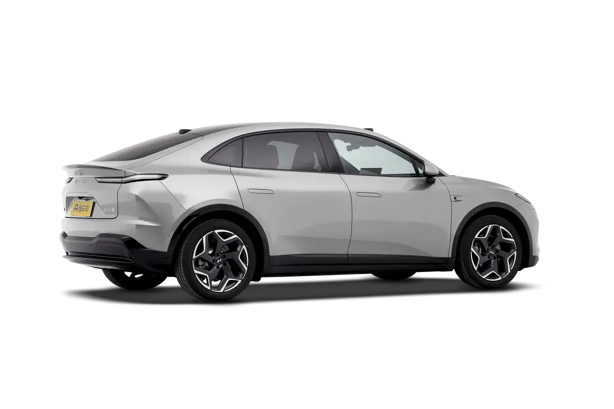 Электромобиль Onvo L60 2024 700km Long Range four-wheel Drive Version (серебристый)_360