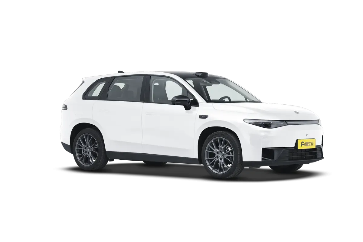 Электромобиль Leapmotor C10 2024 530 Comfort Edition (белый)_360