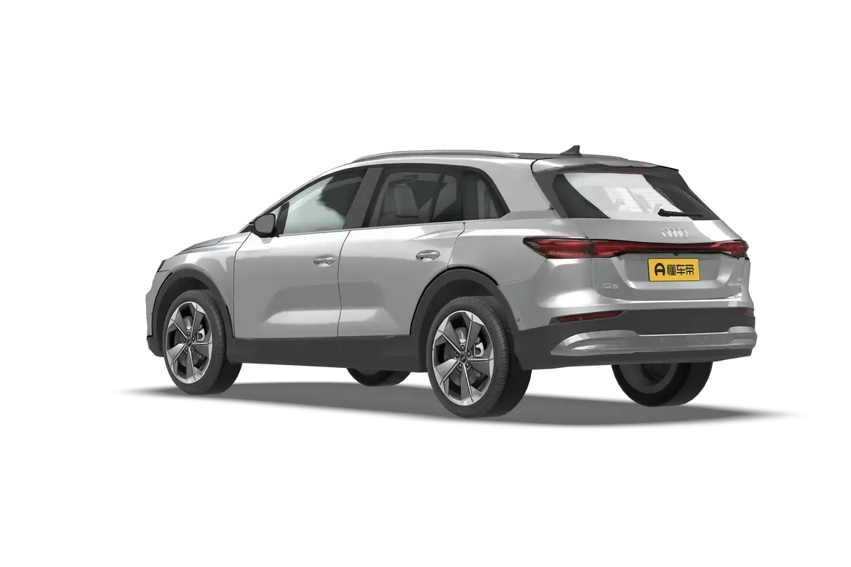 Электромобиль AUDI Q5 2023 40 e-tron Shining Clothing Set (светло-серый)_360