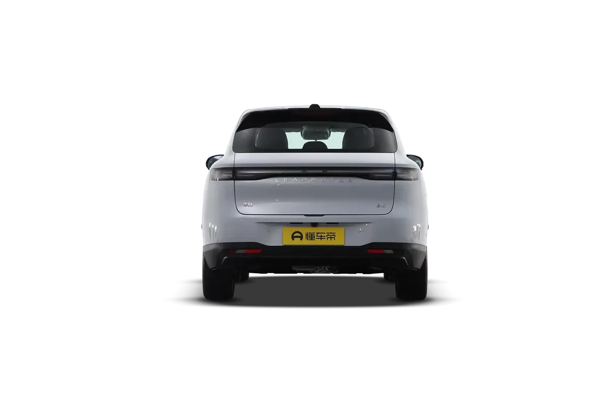 Электромобиль Leapmotor B10 2025 510 Comfortable Intelligent Driving Edition (серебристый)_360