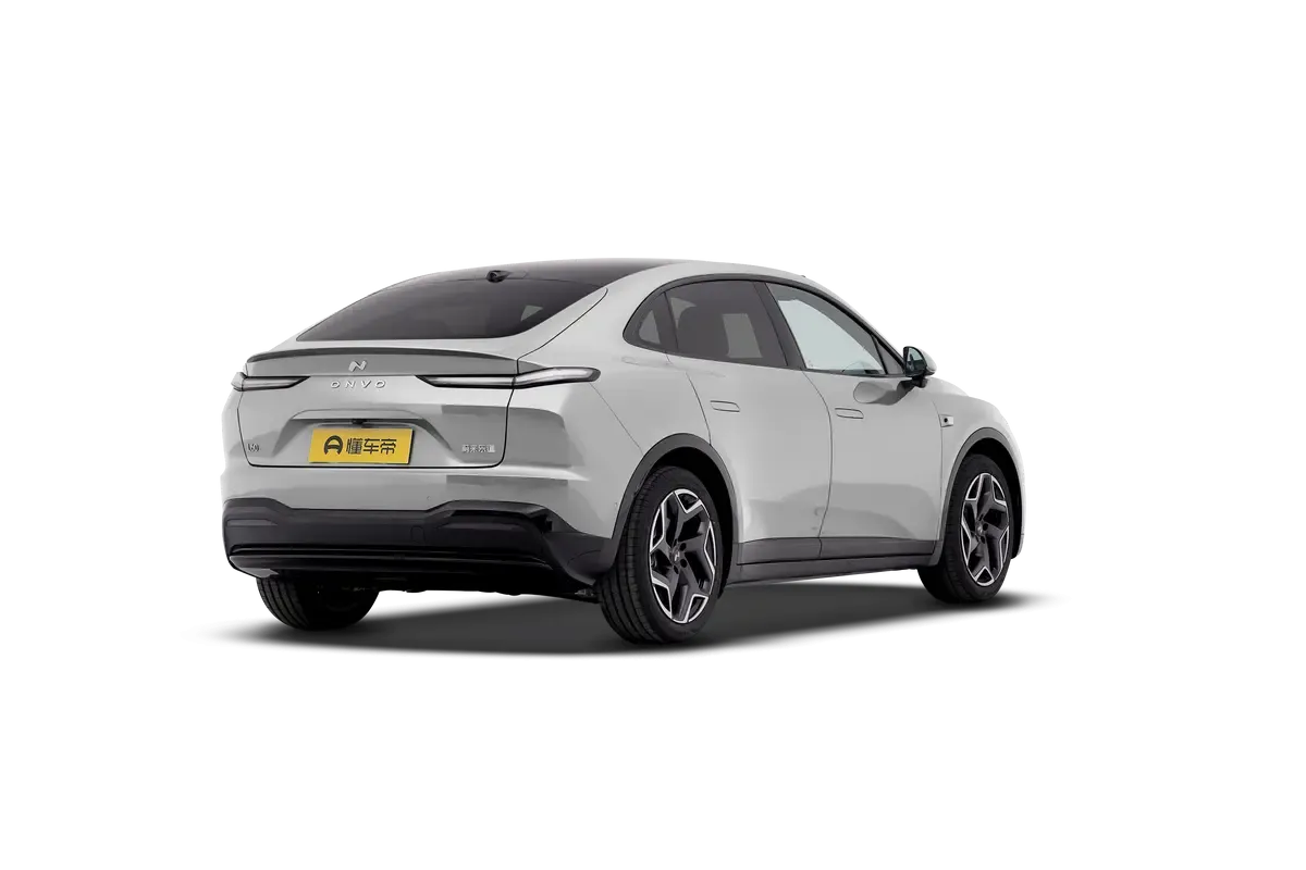 Электромобиль Onvo L60 2024 700km Long Range four-wheel Drive Version (серебристый)_360