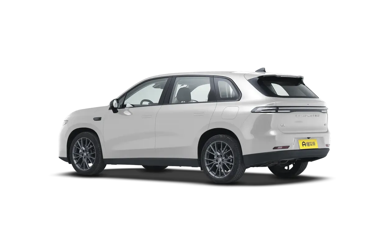 Электромобиль Leapmotor C10 2024 Extended Range 210 Smart Driving Edition (серебристый)_360