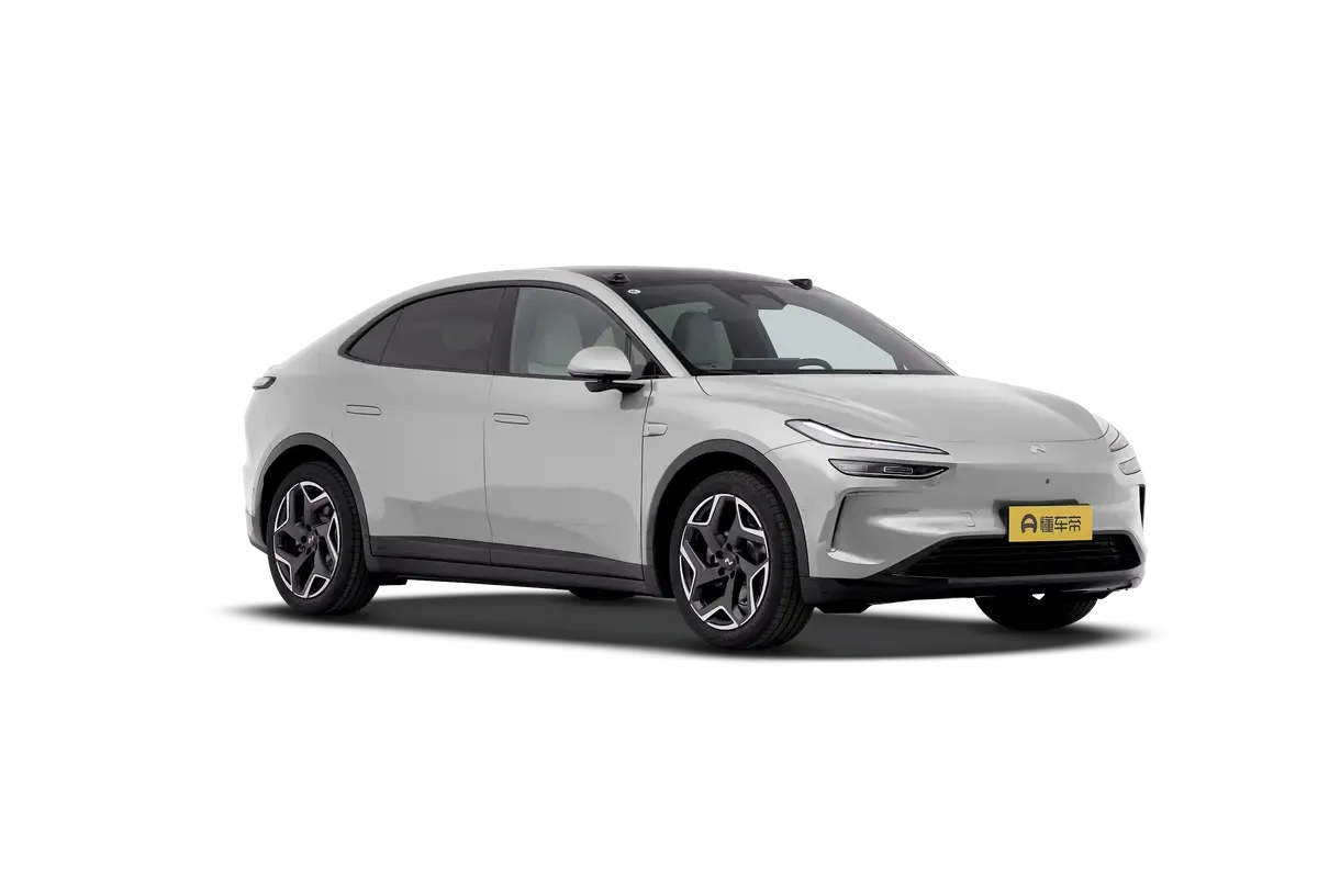 Электромобиль Onvo L60 2024 700km Long Range four-wheel Drive Version (серебристый)_360