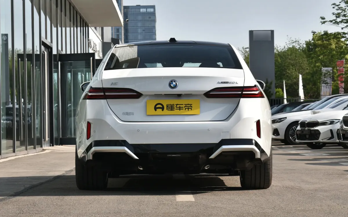 i5 2025 xDrive 50L