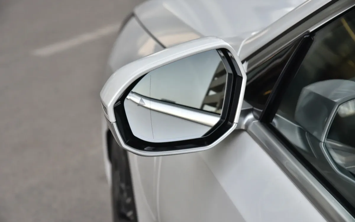 i5 2025 xDrive 50L M Sport