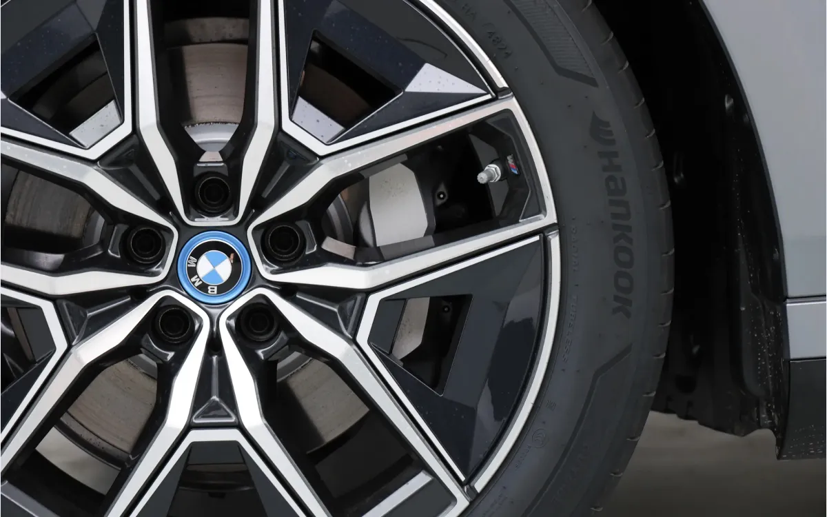 i5 2025 xDrive 50L