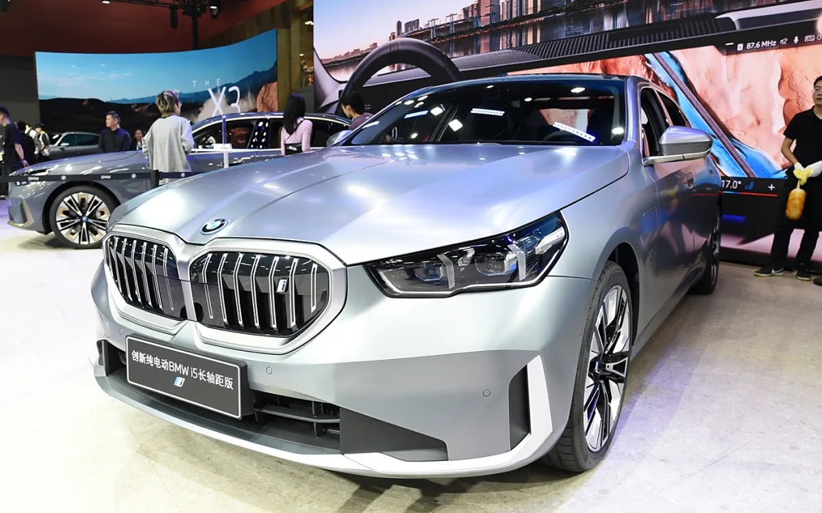 i5 xDrive 50L Luxury