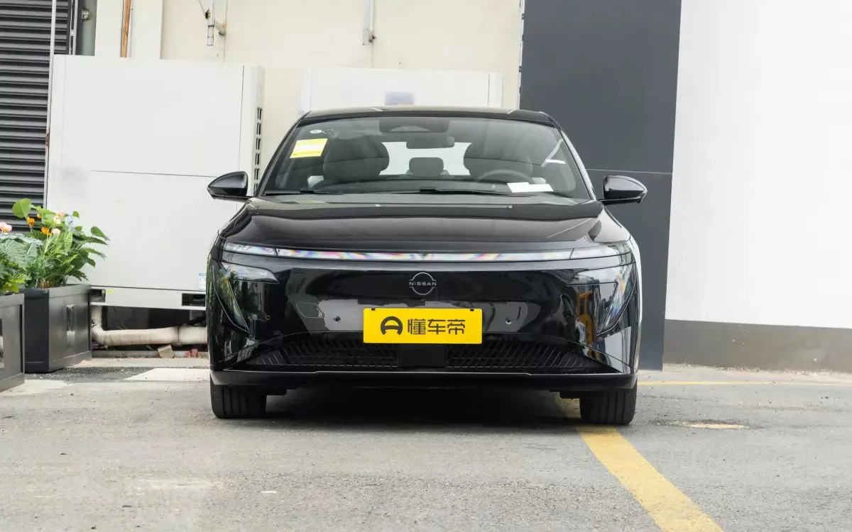 Nissan N7